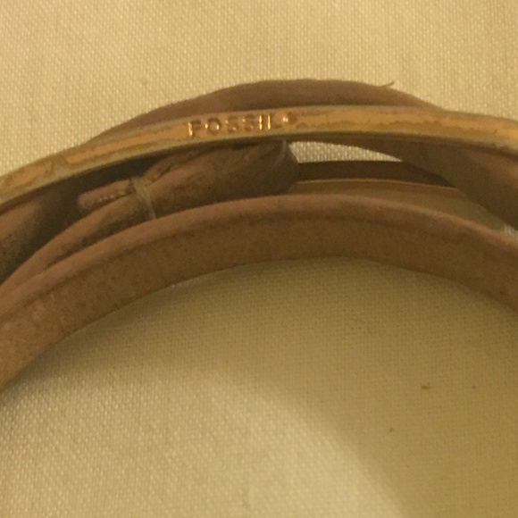 FOSSIL BROWN LEATHER WRIST WRAP BRACELET - Picture 3 of 4
